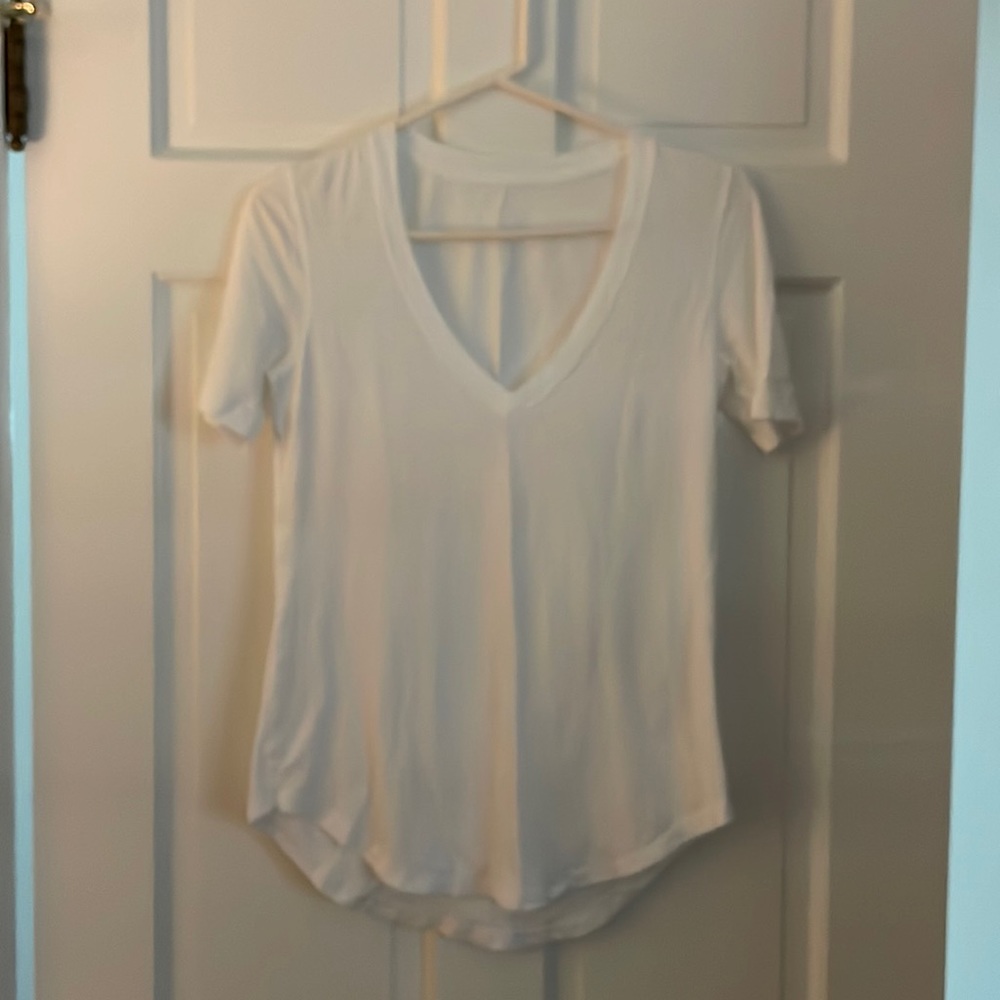 Lululemon white v-neck love tee, size 4